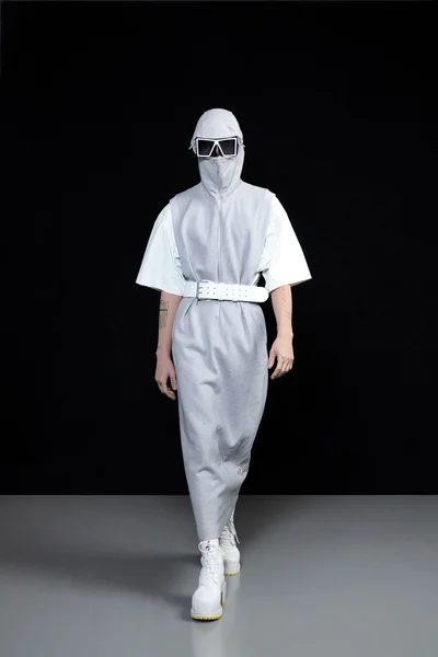Look 8